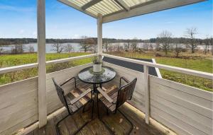 Cozy Home In Hökerum With Kitchen