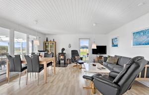 Gorgeous Home In Svendborg With Wifi