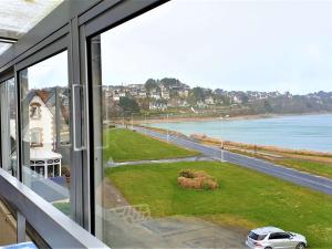 Appartements Appartement renove 3* avec vue mer, a 50m plage, Perros-Guirec - FR-1-368-208 : photos des chambres