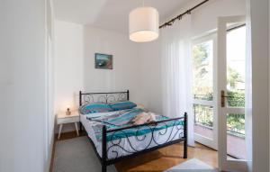 Amazing Apartment In Lovran With Wifi 