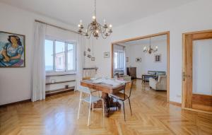 4 Bedroom Awesome Apartment In Imperia