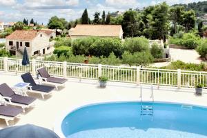 Elegant Villa in Brač with Private Pool