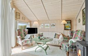 Awesome Home In Svendborg With Kitchen