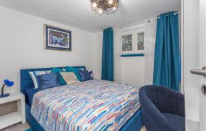 Nice Apartment In Palit With Kitchen