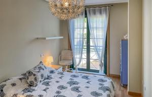 4 Bedroom Amazing Home In Ortigueira