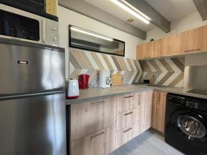 Villa Patio à 20m de la plage avec terrasse et parking - FR-1-413-159