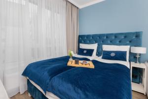 Bright Blue Studio in Gdańsk with Free Access to the Gym by Renters