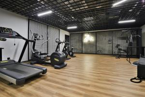 Bright Blue Studio in Gdańsk with Free Access to the Gym by Renters