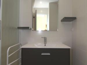 Charmant T1 avec balcon, climatisation, et parking - Face Parc Charles de Gaulle - Balaruc-les-Bains - FR-1-553-147