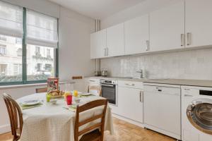 Cute Apartment in the Heart of the Latin District