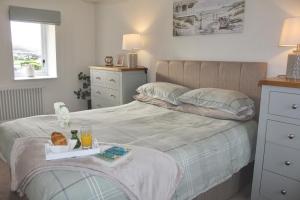 Seaside Cottage 2 Bedroom - Bron-Y-Wendon Holiday Park