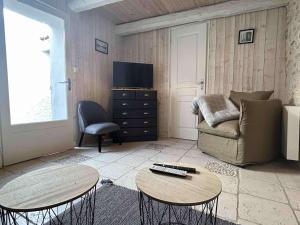 Maison de village charismatique à Saint-Georges-dOléron, 4 couchages, wifi gratuit - FR-1-246A-85