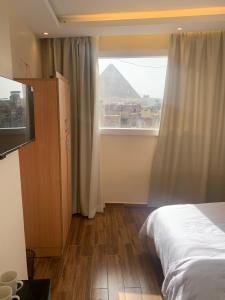 Memphis Pyramids View