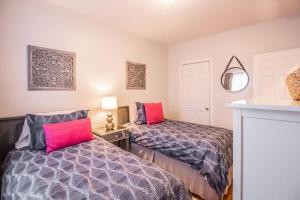 Renovated 2Bed, 05 mile to Longwood Med Hospital