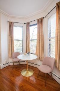 Cozy 1Bed, 1Bath in Brookline, MBTA