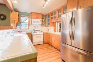 Arrowhead Pine Rose Cabins