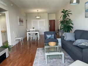 Ocean view 1 bedroom in Hollywood