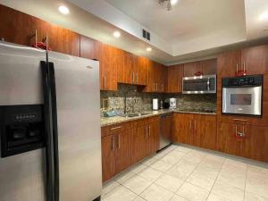 Ocean view 1 bedroom in Hollywood