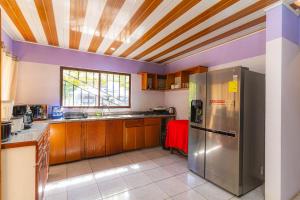 Casa Almendro Playa Panamá