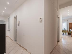 The Best Rent – Bright three-bedroom apartment along the Tiber River