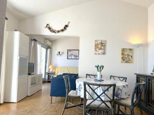 Appartement 3 pièces 6 pers avec terrasse, clim, piscine privée, parking - FR-1-251-81