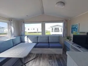 Sea activities Golden Sands beach relax - Theddlethorpe Saint Helen