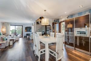 El Rosario sunny terrace by Costarentals - Ref M6