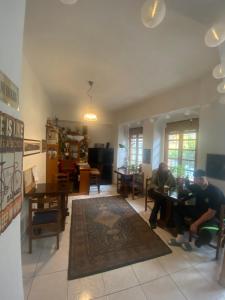 Backpackers & Travelers Central old town