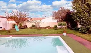 Studio cosy avec jardin, La Jarrie, 23m², piscine partagée - Thairé