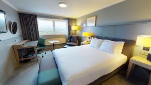 Premium Room room in Holiday Inn Edinburgh Zoo an IHG Hotel