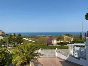 Villetta familiare a Potenza Picena - بوتنزا بيسينا