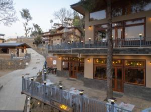 Rudraa resort and restaurant