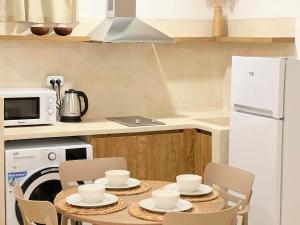 EXCLUSIVE OFFER - Cave By the Sea