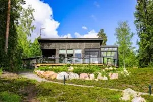 Villa Ritva - Modern - Lakefront - Hot Tub - Vihti