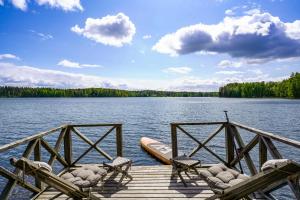 Villa Ritva - Modern - Lakefront - Hot Tub