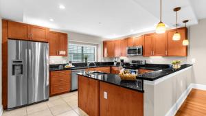 Ultimate Summer Retreat - TownHome by Disney!