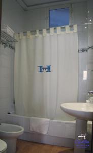 Quadruple Room room in Hotel Castilla
