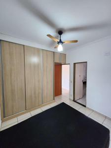 Casa com piscina de 2 dormitórios