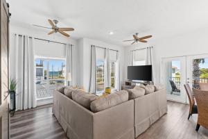 Beach House - The Sandcastle by Panhandle Getaways