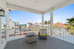 Beach House - The Sandcastle by Panhandle Getaways