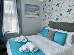 Superior King Room room in Bentley Lodge
