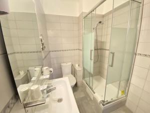 Hotels Les Lavandes : photos des chambres