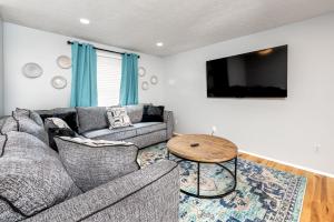 Neptune By The Water