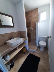 Villas Maison au pied de la st victoire avec piscine : photos des chambres