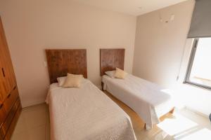 Casa un solo piso, 2 min hospital Real San Lucas.