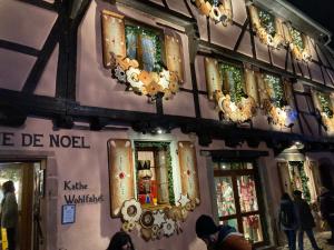 Chalet authentique au calme, en lisière de forêt, montagne, sentiers 15mn Gérardmer & Alsace "Chalet Mon beau sapin"