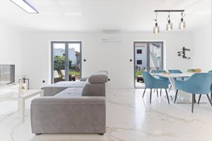 Strelitzia apartment Split with jacuzzi