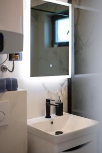 Strelitzia apartment Split with jacuzzi