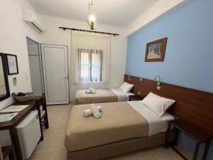 Twin Room room in Eleni Rooms