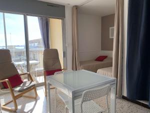 Bel appartement T1 avec vue dégagée, loggia, ascenseur et wifi à Balaruc-les-Bains - FR-1-553-102